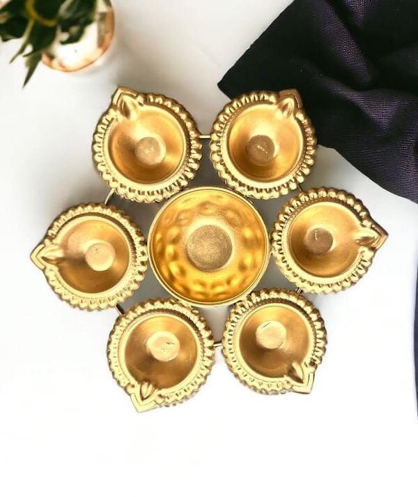 7 Inch Diya urli