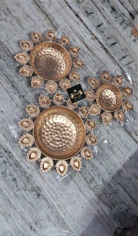 Set Of 3 Metal Lotus Diya Urli