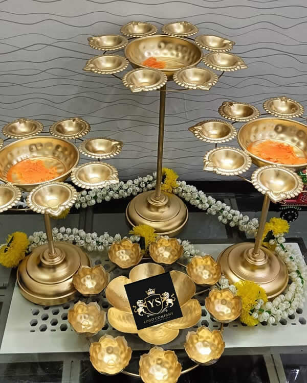 Set of 3  Dia urli stands + 1 rangoli